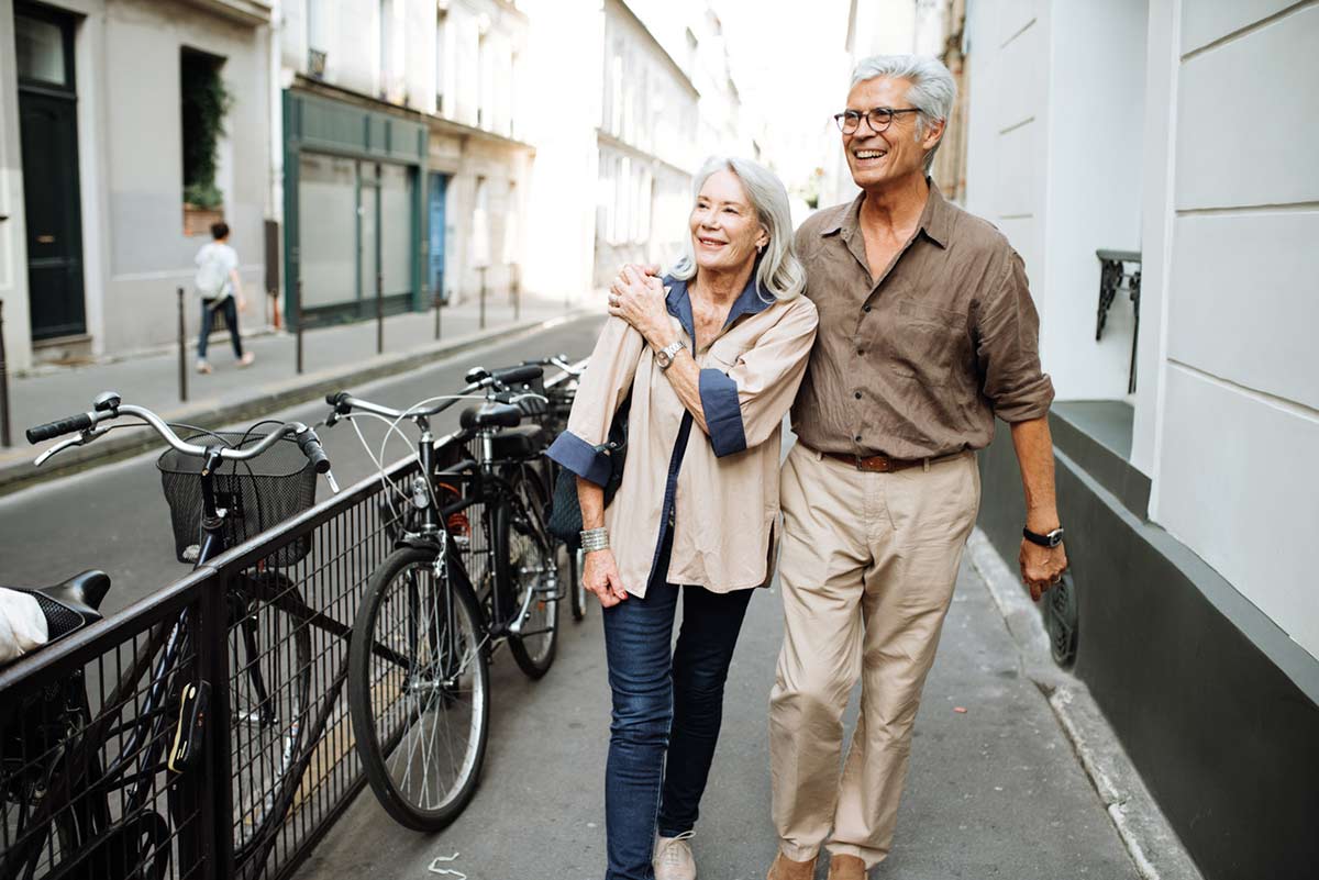 Seniors walking in a walkable community